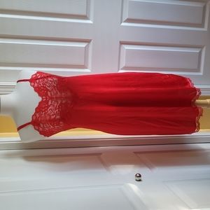 BEAUTIFUL RED SLIP DRESS, SIZE 34/12